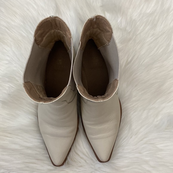 Stivali: Dallas Western Chelsea Booties - Picture 7 of 12